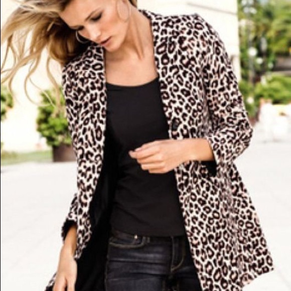 H&M Jackets & Blazers - H&M Leopard Print Lightweight Jacket Size 6